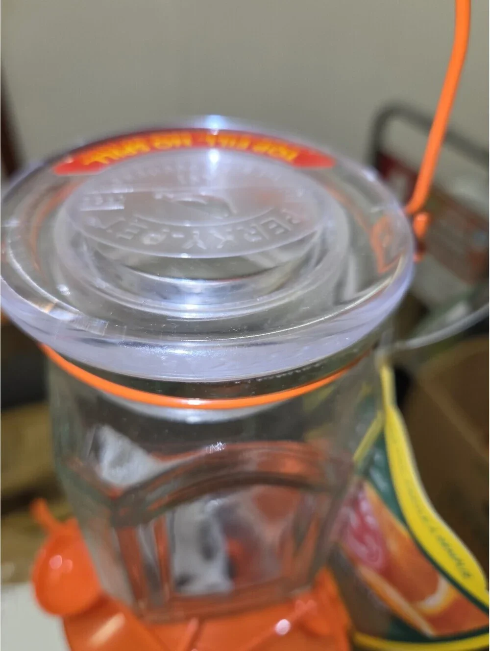 Oriole nectar feeder
